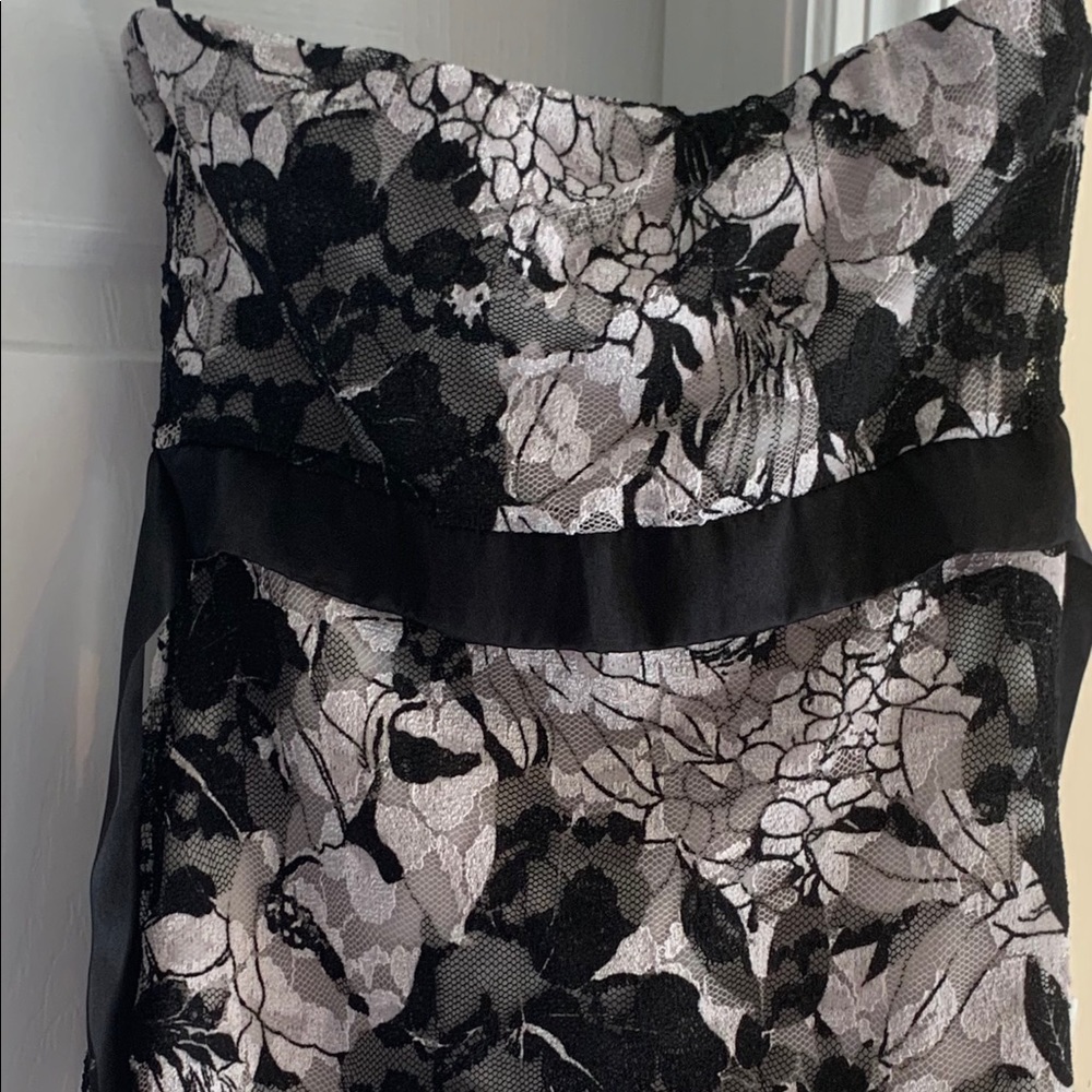 Floral Strapless camisole